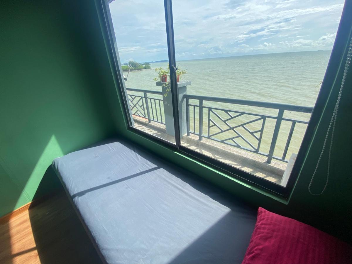 D' Sea View Apartment Porto Dickson Exterior foto