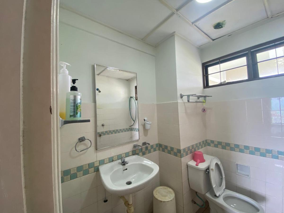 D' Sea View Apartment Porto Dickson Exterior foto